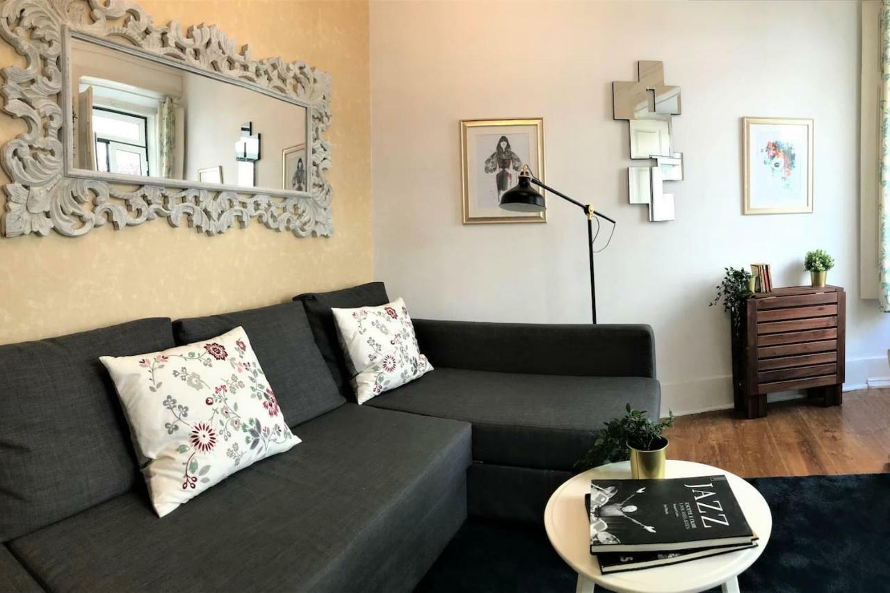 Principe Real - 2 Bedroom Apartment With Terrace Lisbon Exterior photo